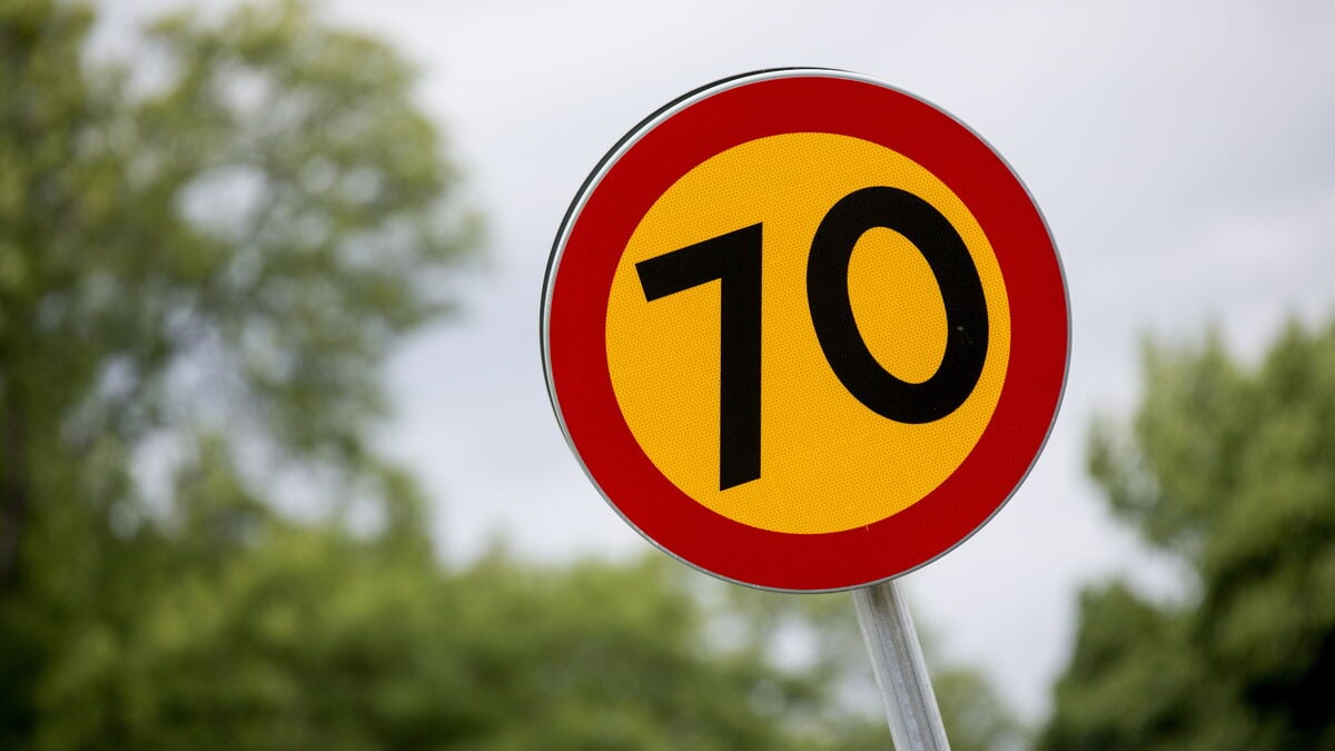 Crisis plan: Reduced speed limits and a stop to Sunday skiing