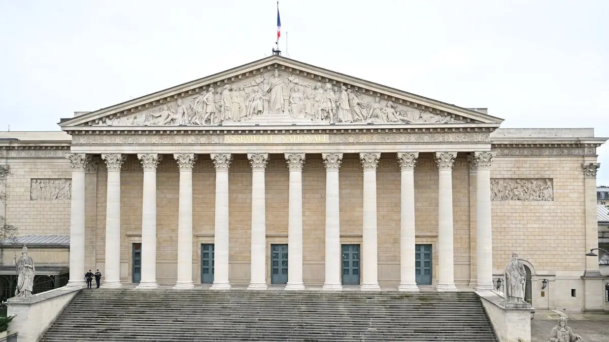 French parliament approves assisted suicide bill for seriously ill patients