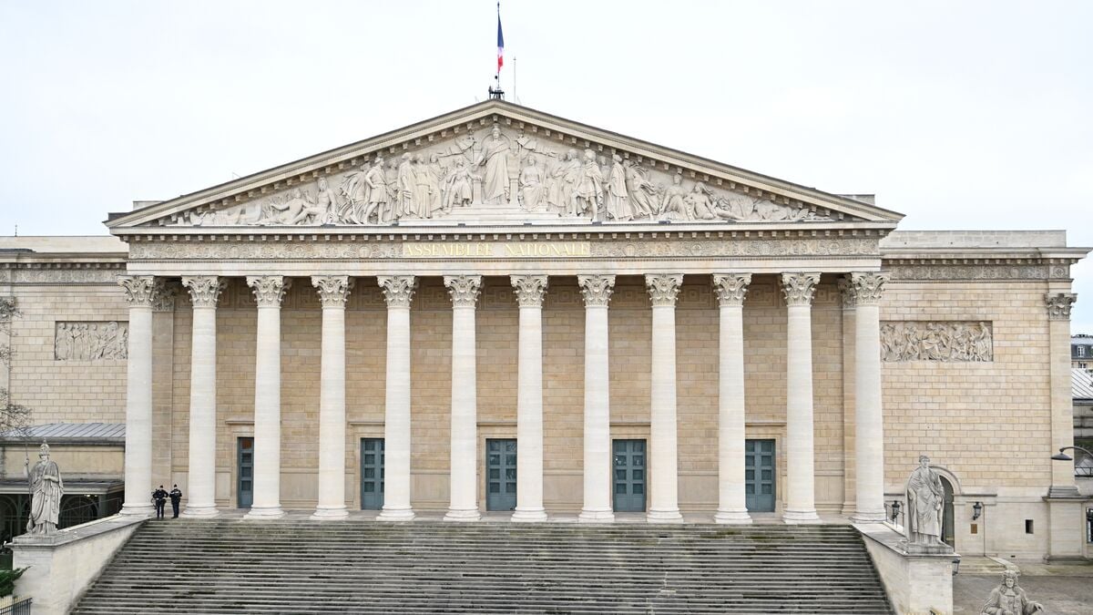 French parliament approves assisted suicide bill for seriously ill patients