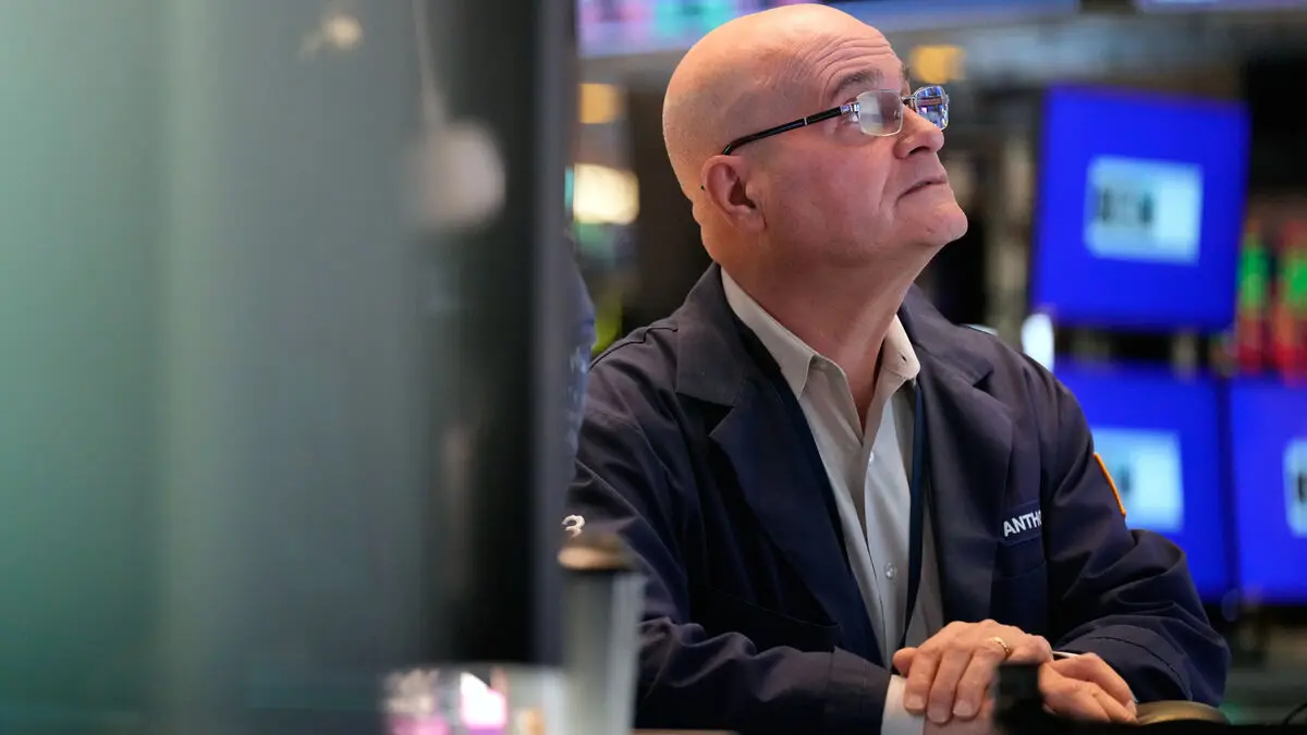 Wall Street rises, energy prices fall