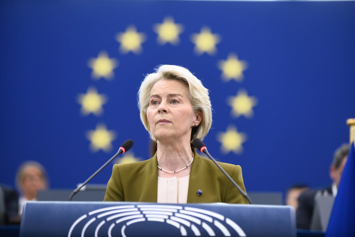 EU Plans to Ban Russian LNG in New Sanctions Package
