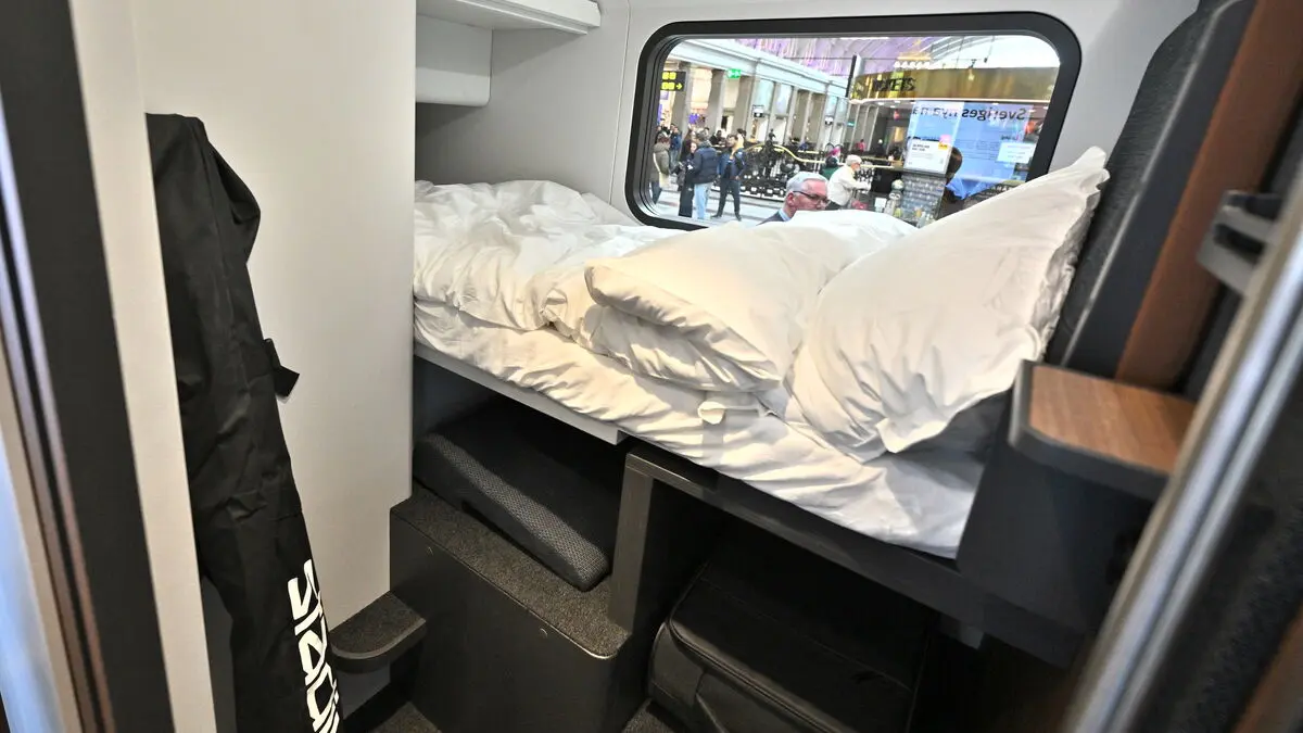 New night trains ready, but billion-dollar purchase receives criticism