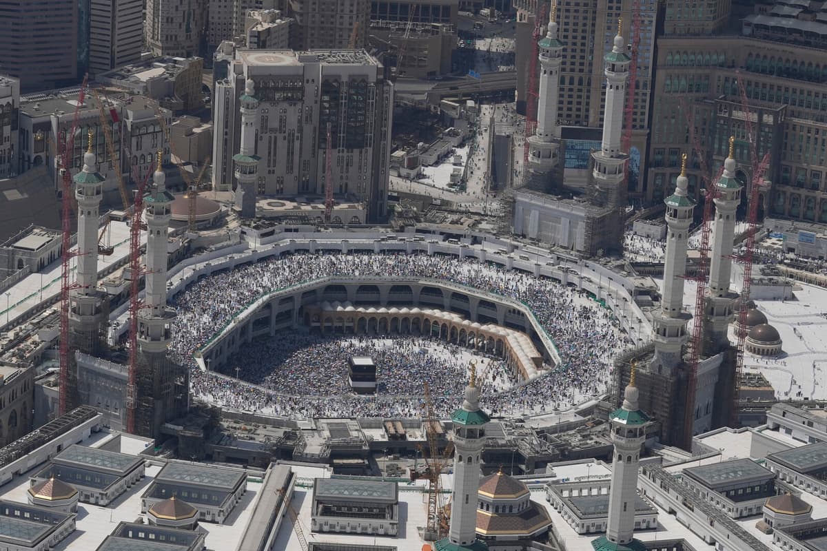 Saudi Arabia Announces Hajj to Begin June 4