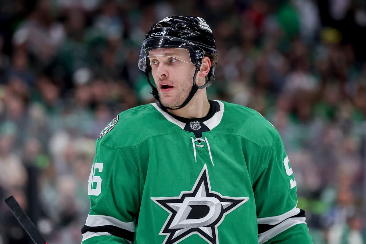 NHL Star Mikko Rantanen Fined for Missing Finnish Military Service