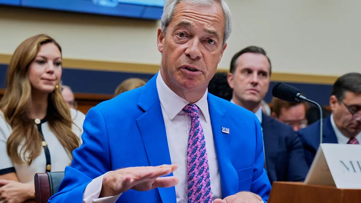 Schoolmates demand apology from Farage