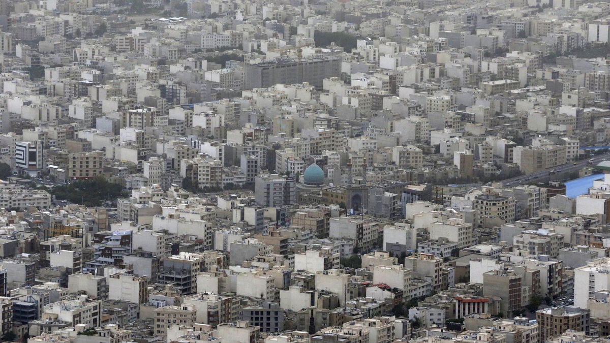 Iran Sentences Two French Citizens for Espionage