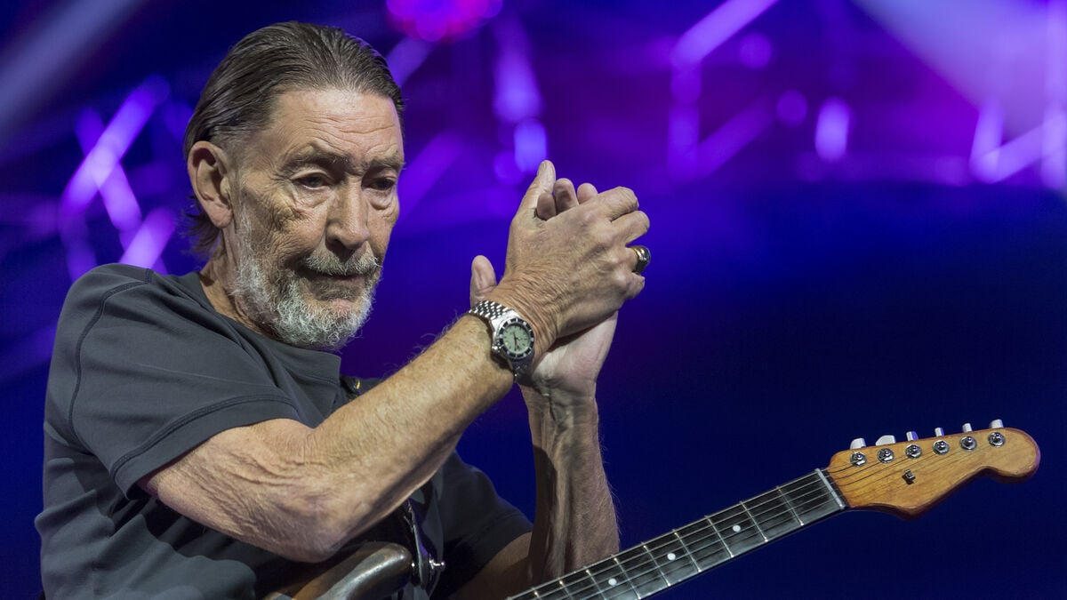Chris Rea dead, singer of classic Christmas song Driving Home for Christmas