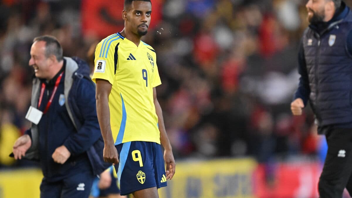 Alexander Isak Calls Sweden's World Cup Qualifier Loss a Crisis Situation