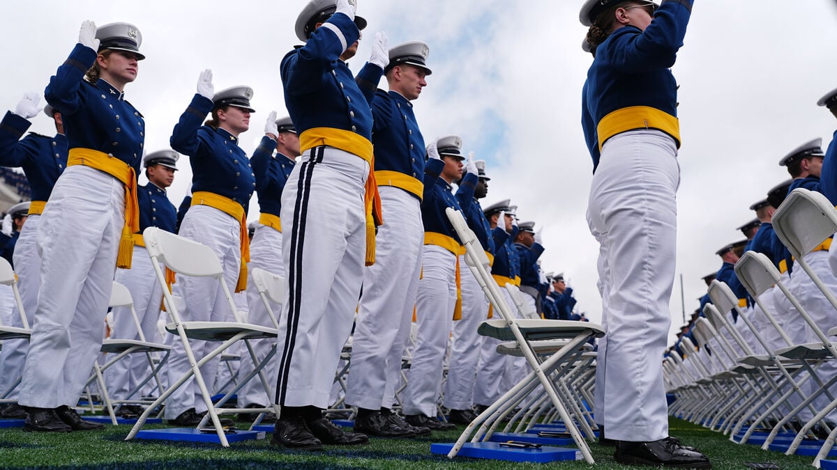 Study finds ALS rates higher among Air Force, Navy and Coast Guard veterans, but cause remains unclear