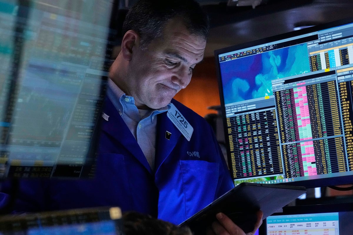Wall Street Closes Higher as Tech Stocks Lead Gains