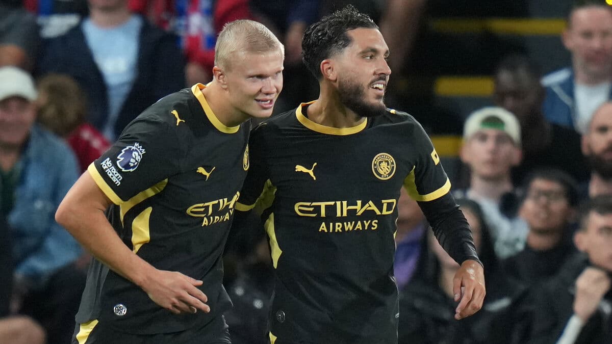 Haaland scores twice as Manchester City beat Crystal Palace 4-1 and honour King Harald V
