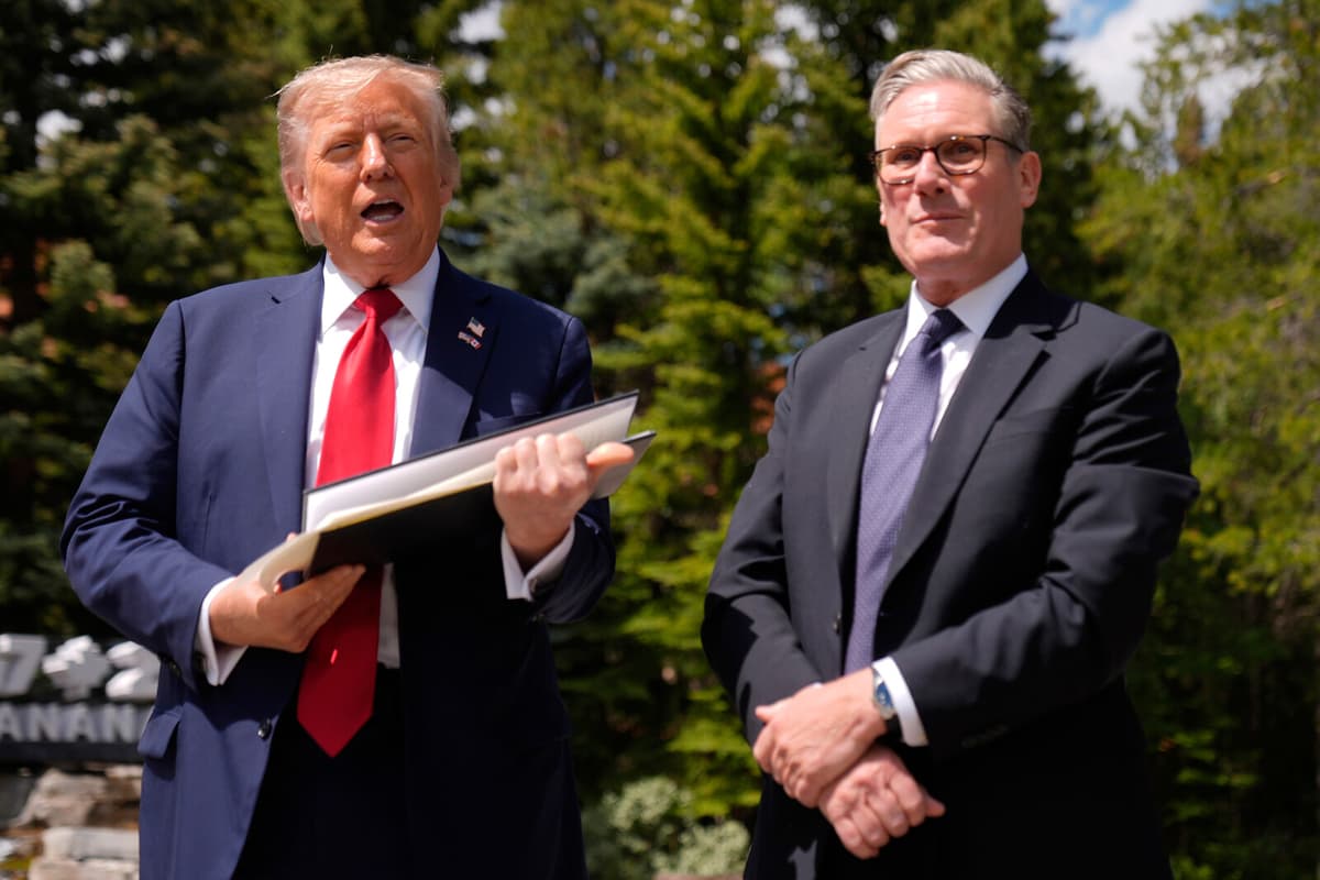 Trump and Starmer Sign Trade Agreement Excluding Steel Tariffs