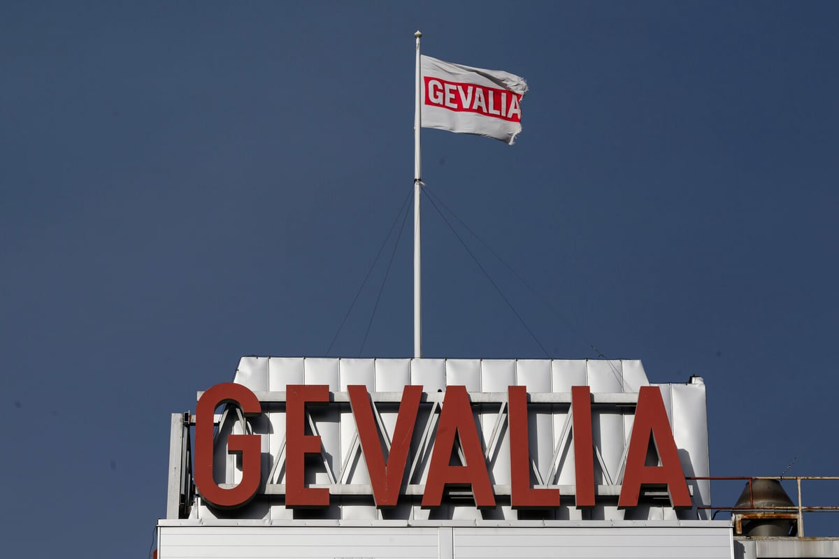Fire at Gevalia Coffee Roastery in Gävle Forces Evacuation