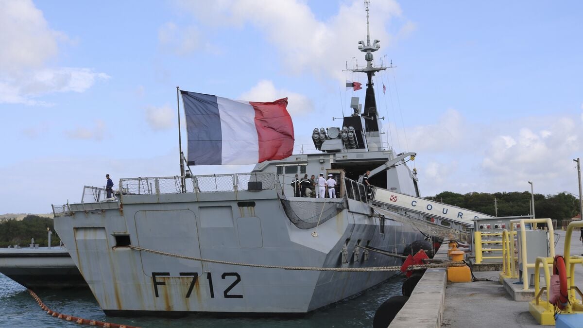 French Navy Seizes 8.6 Tonnes of Drugs in Caribbean and Atlantic Operations