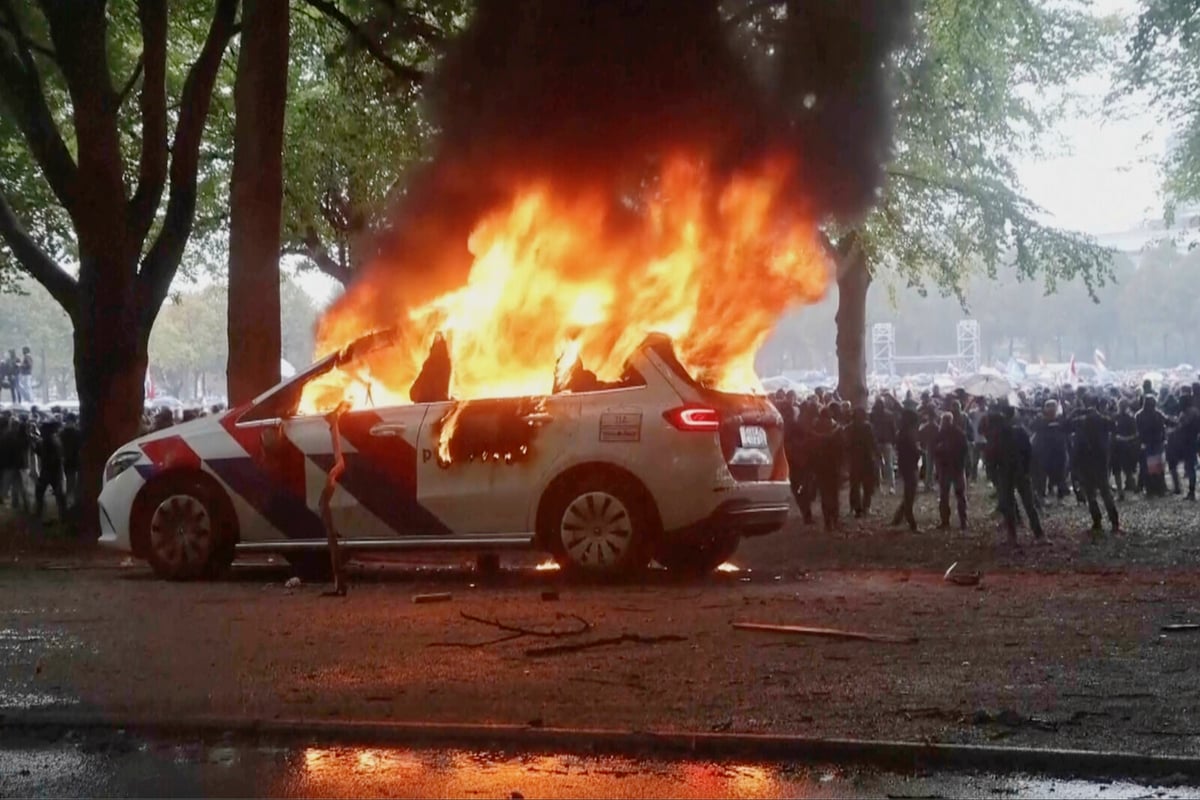 Riots Erupt at Right-Wing Extremist Rally in The Hague