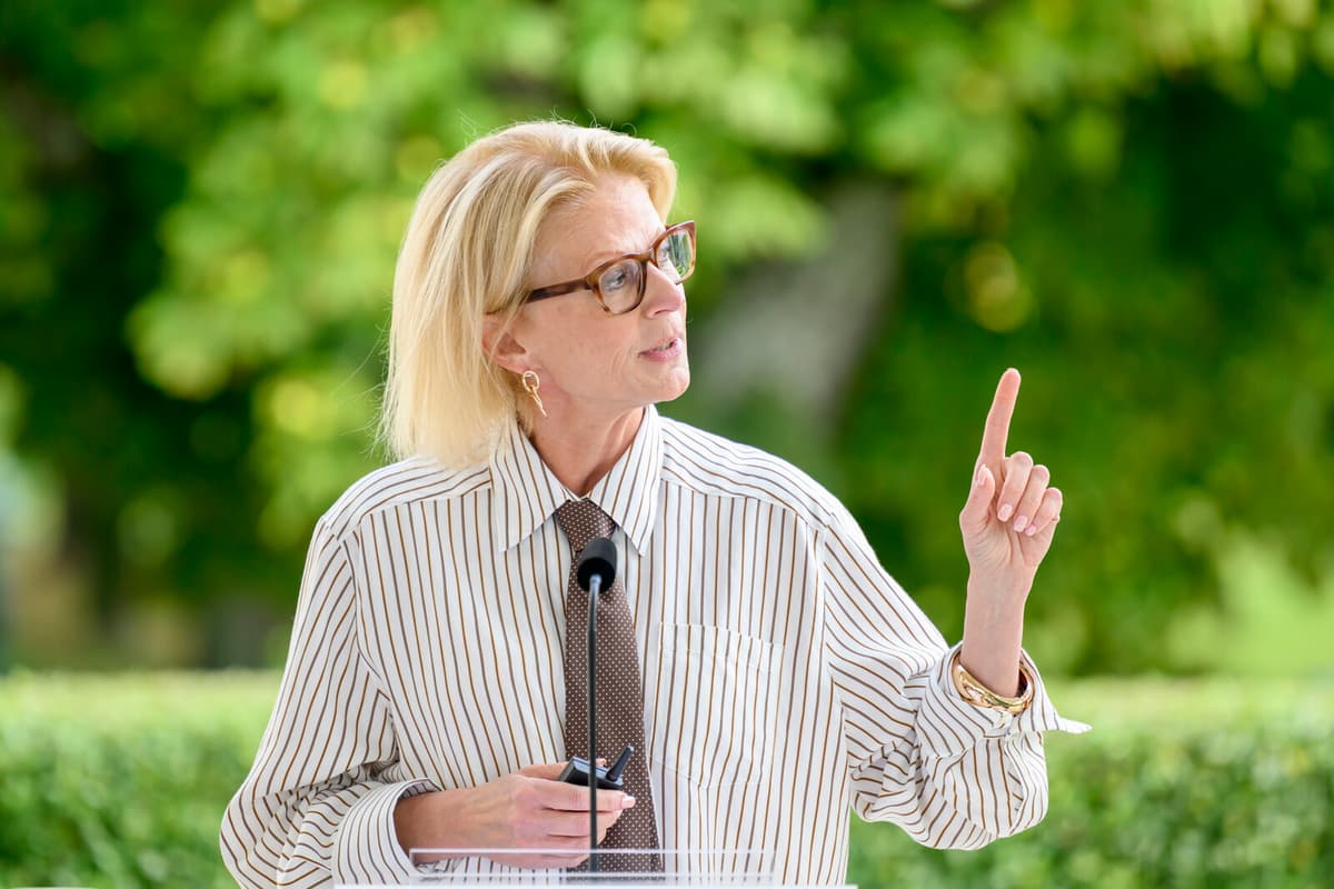 Svantesson Urges Mortgage Customers to Challenge Banks for Better Terms