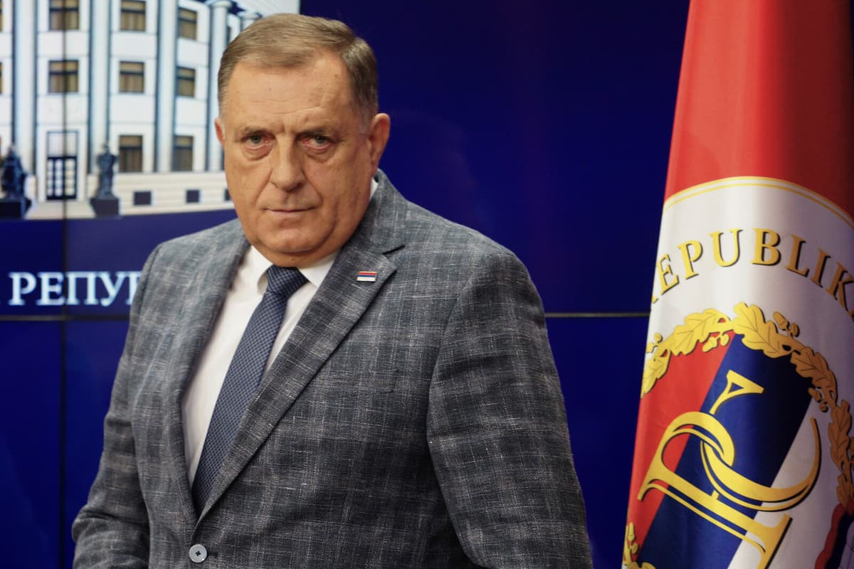 Bosnian Serb President Milorad Dodik Dismissed by Electoral Authority