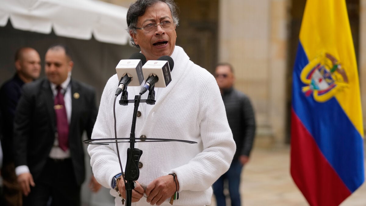 Left bloc set to become largest in Colombia's parliament, preliminary results show