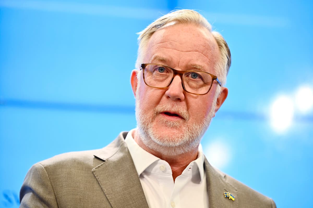 Parliament Majority Seeks Review of Ministers' Shareholding Rules