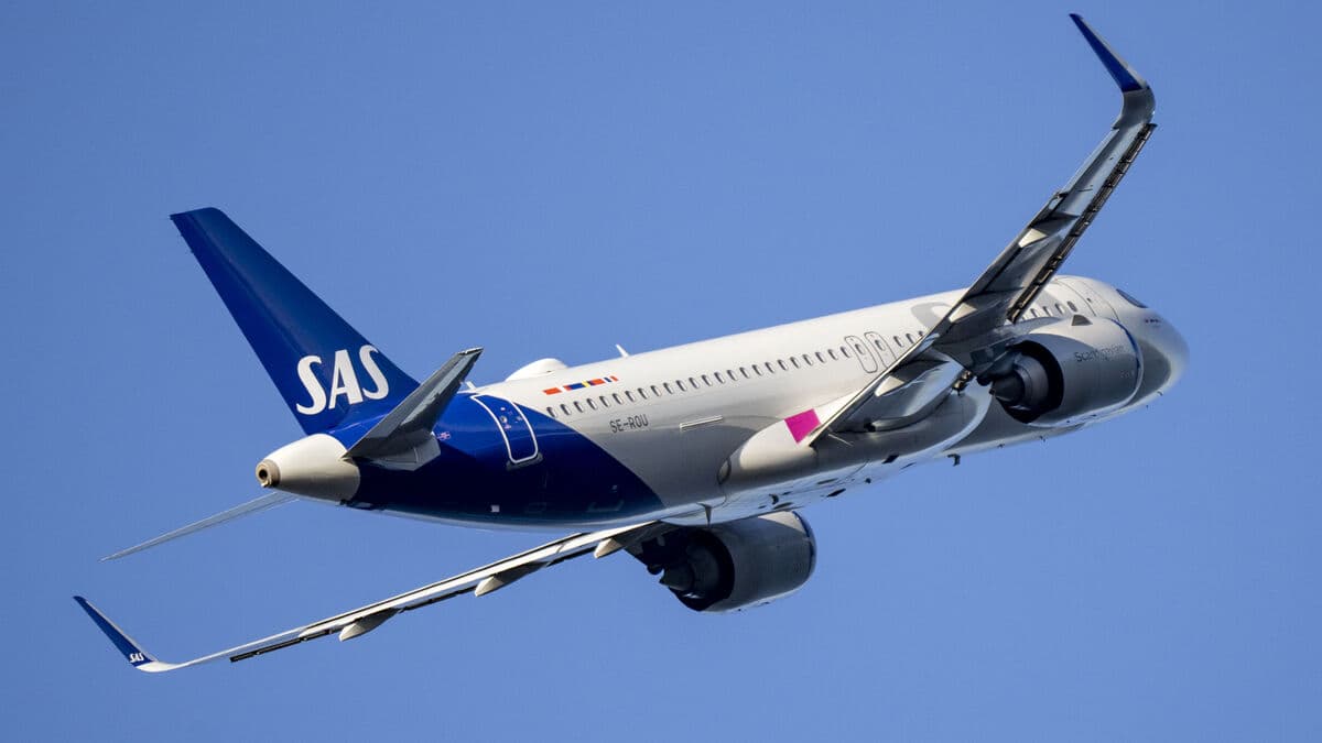 SAS cancels flights, prioritizing summer trips