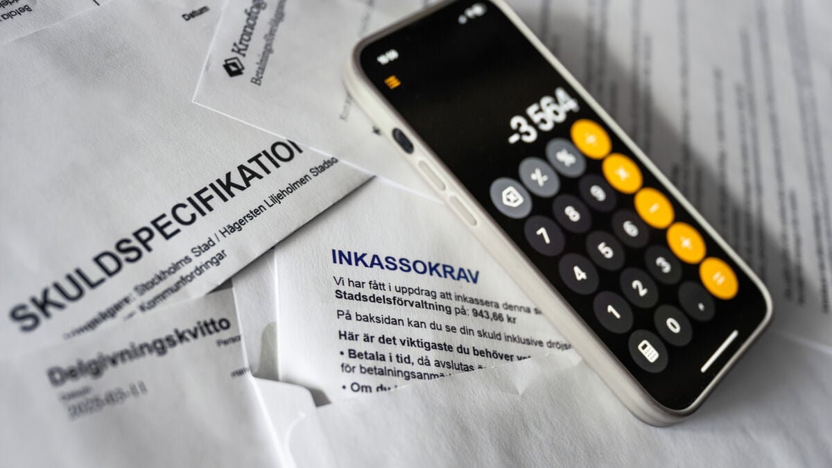 Debt collection claims keep falling, breaking the trend