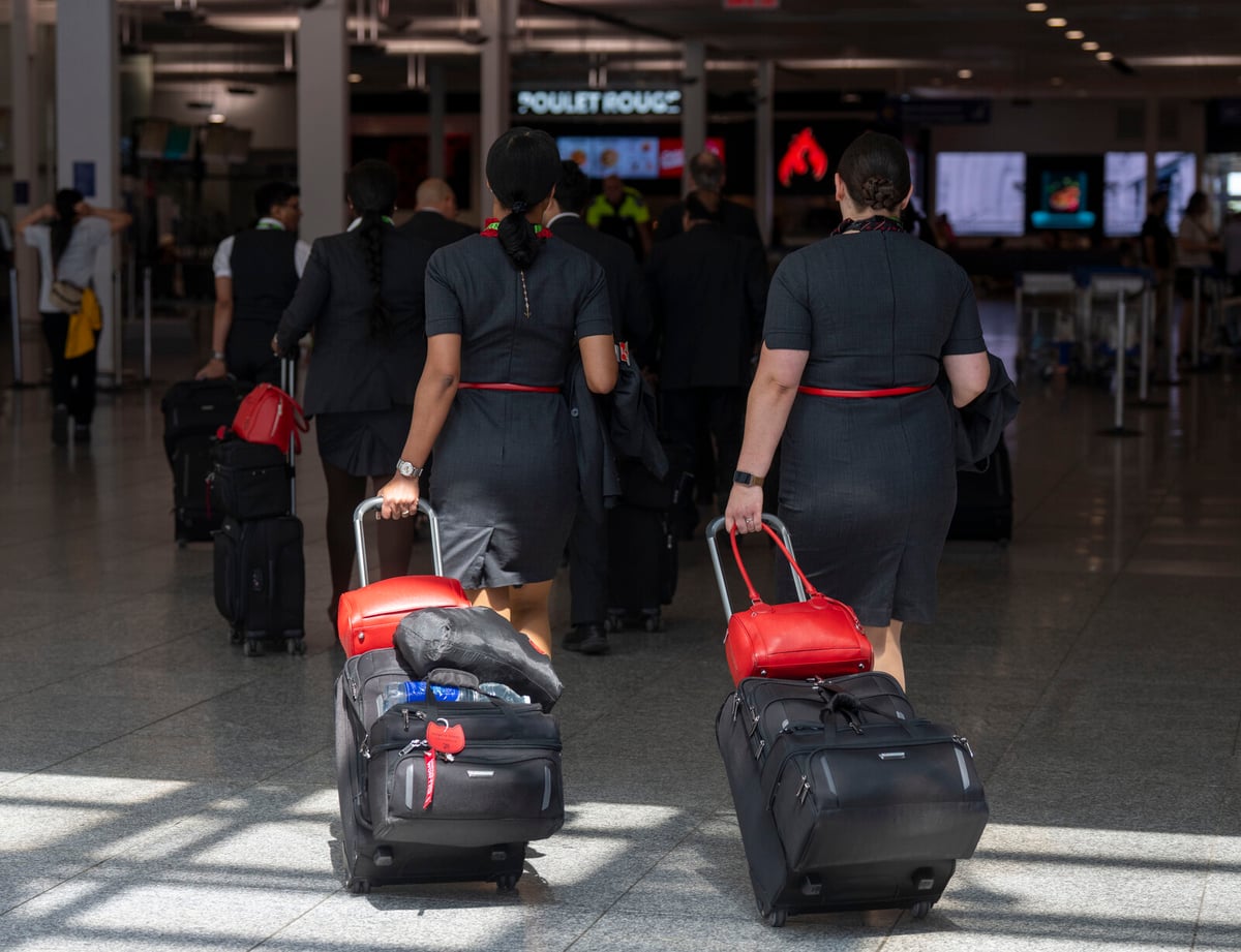 Canada Orders Air Canada Flight Attendants to Resume Work After Strike