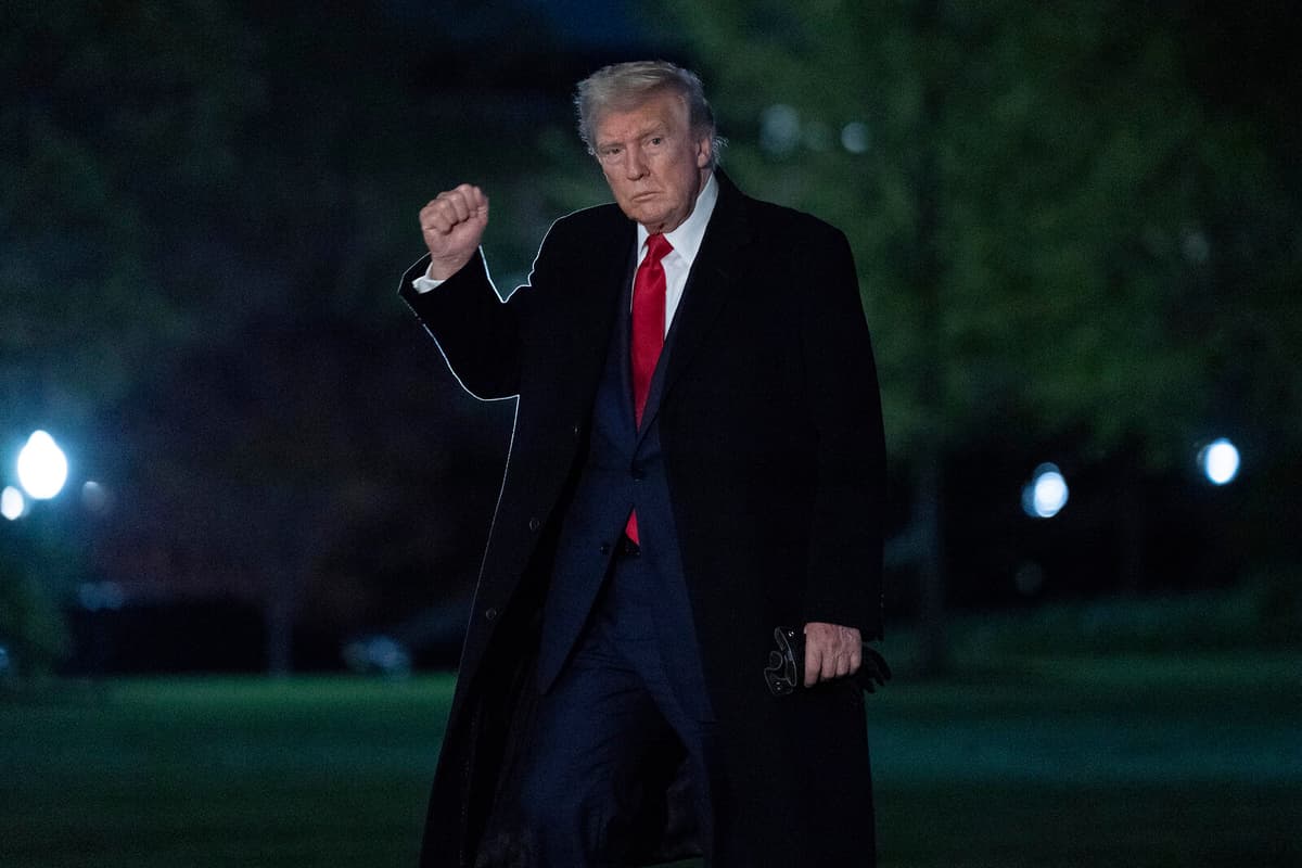 Trump to Announce New Tariffs on Semiconductors and Electronics