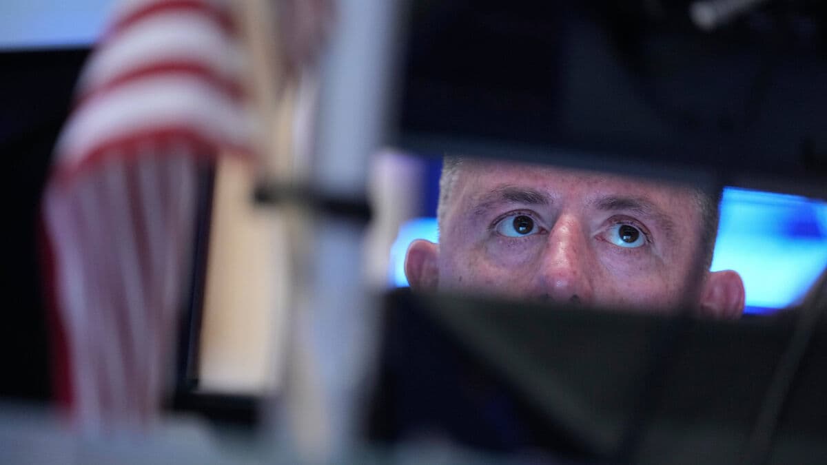 Wall Street falls as high oil prices weigh on markets