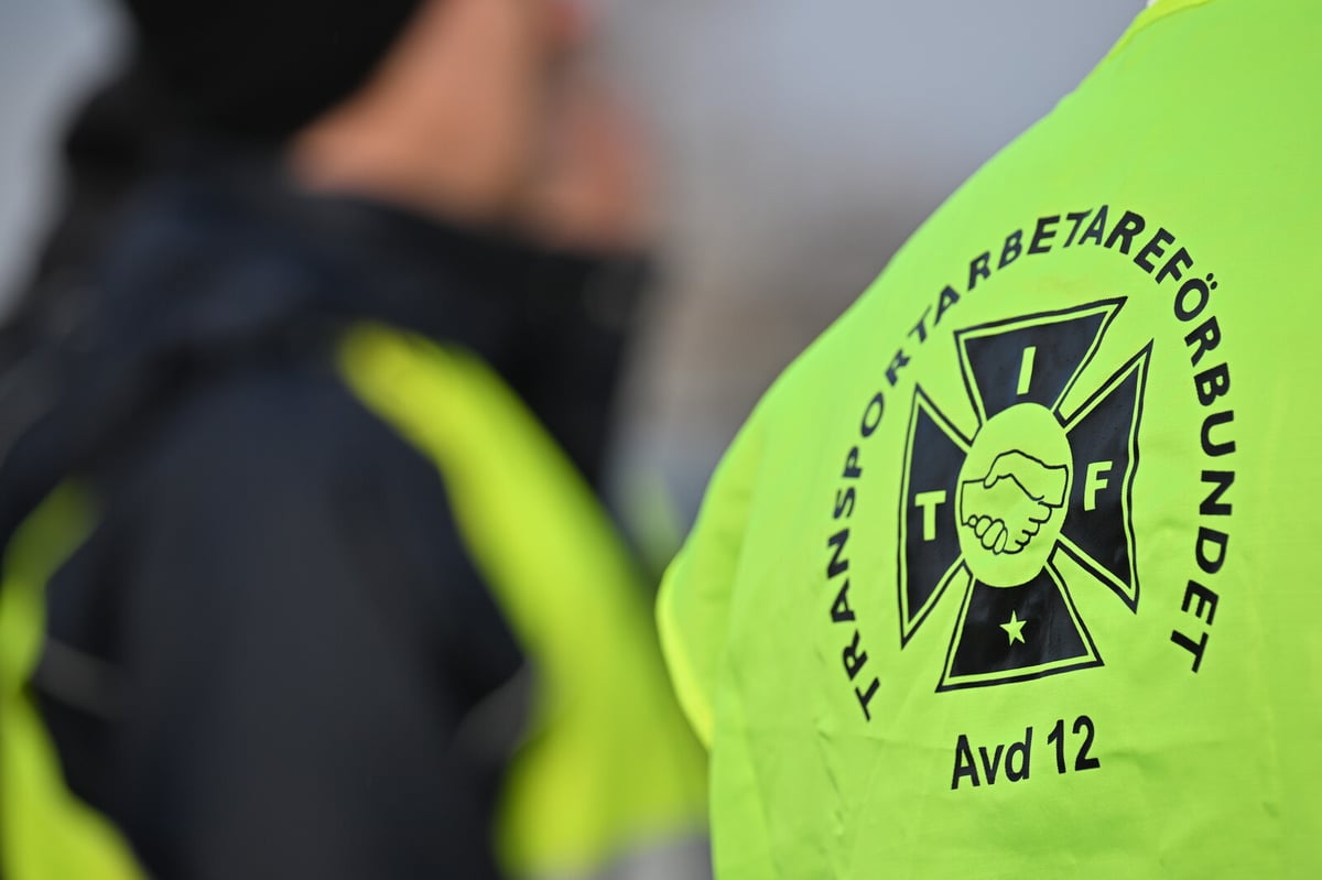 Industrial Action Halted as Swedish Transport Workers Reach Agreement