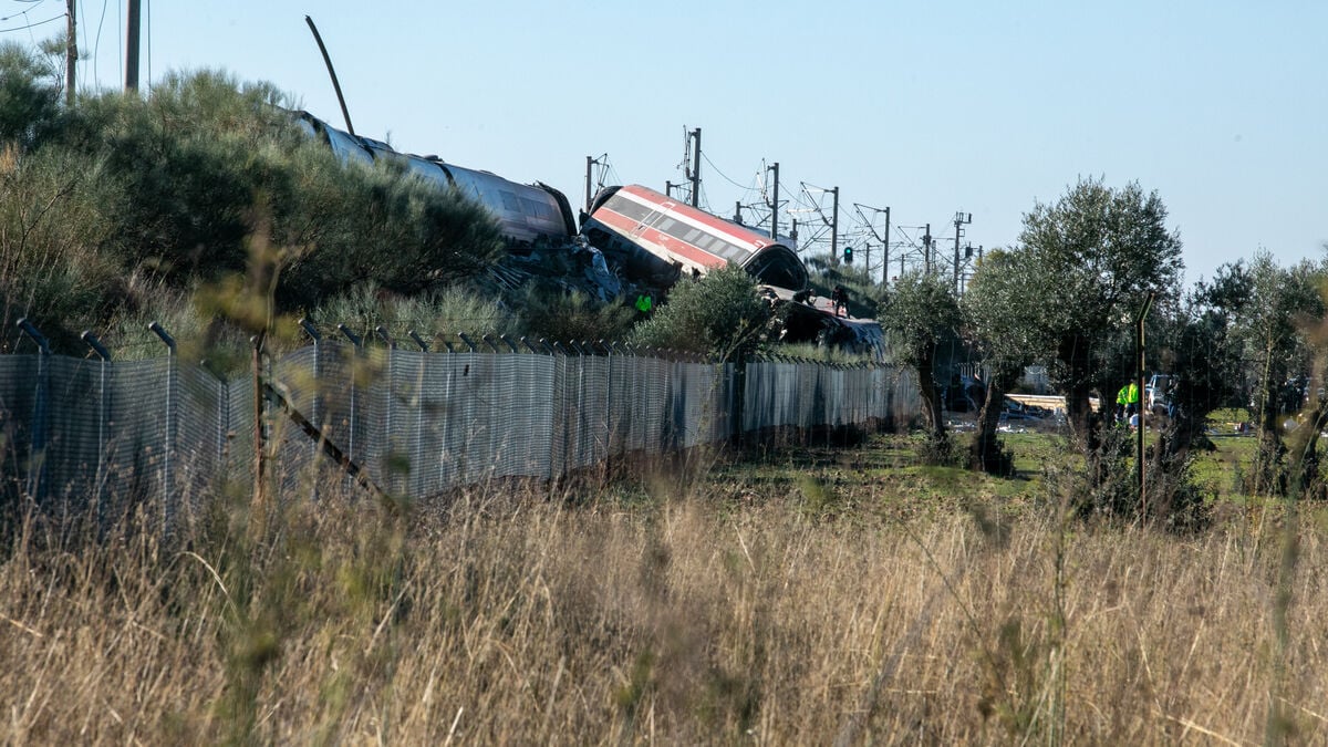 Two High-Speed Trains Collide in Spain, at Least 46 Reported Dead