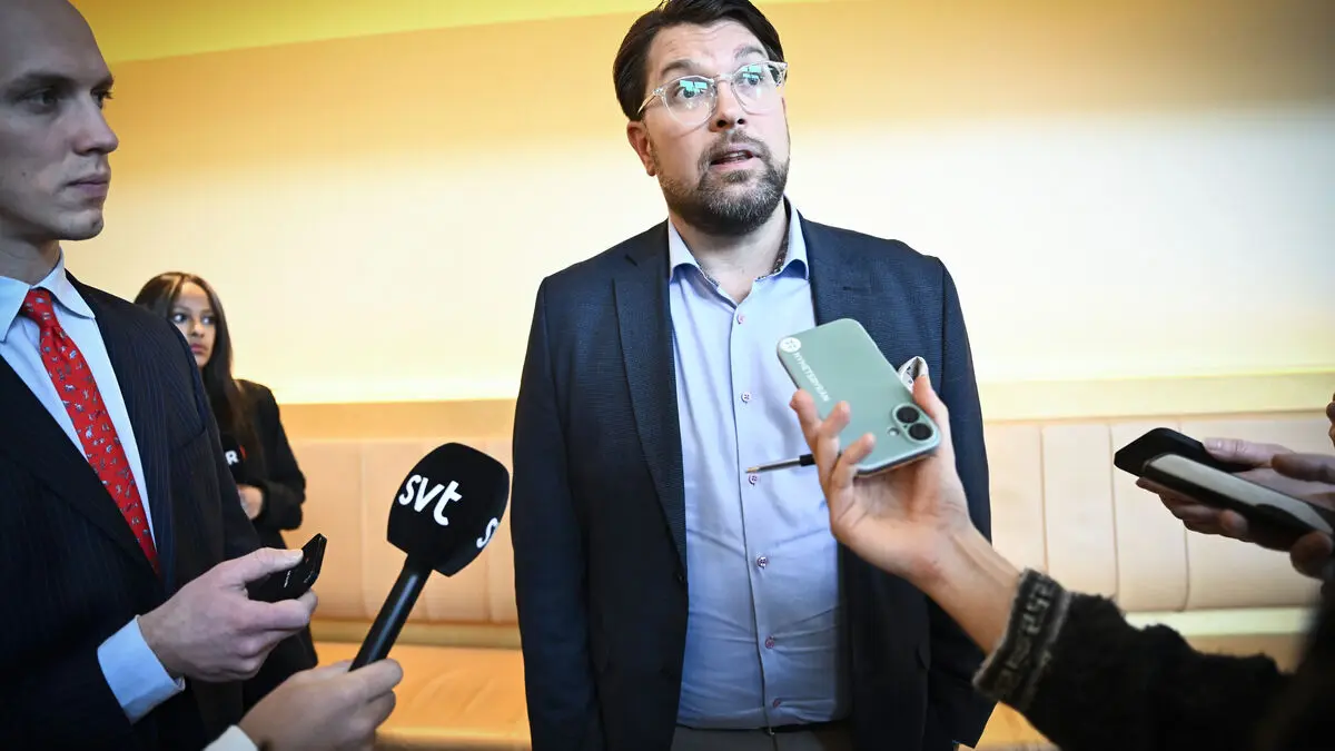 Åkesson missed the press conference, not completely in agreement