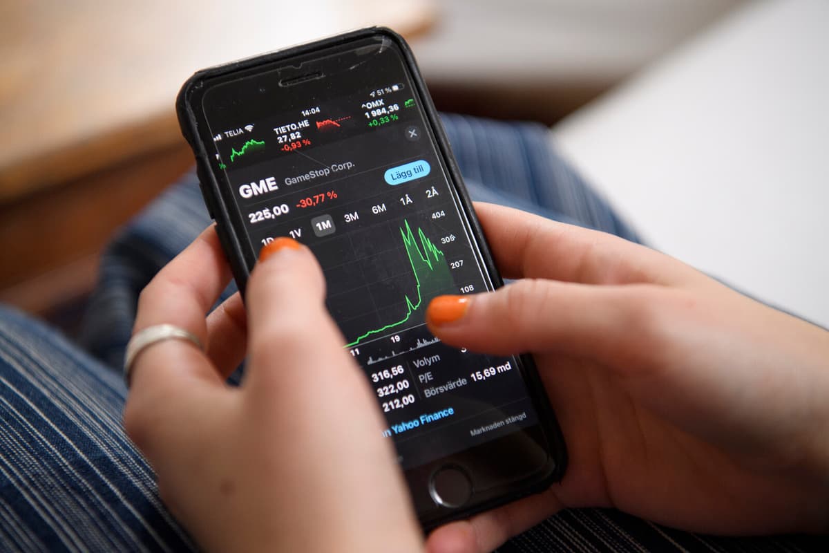 Swedes in Their 20s Consider AI for Investment Advice, Survey Finds