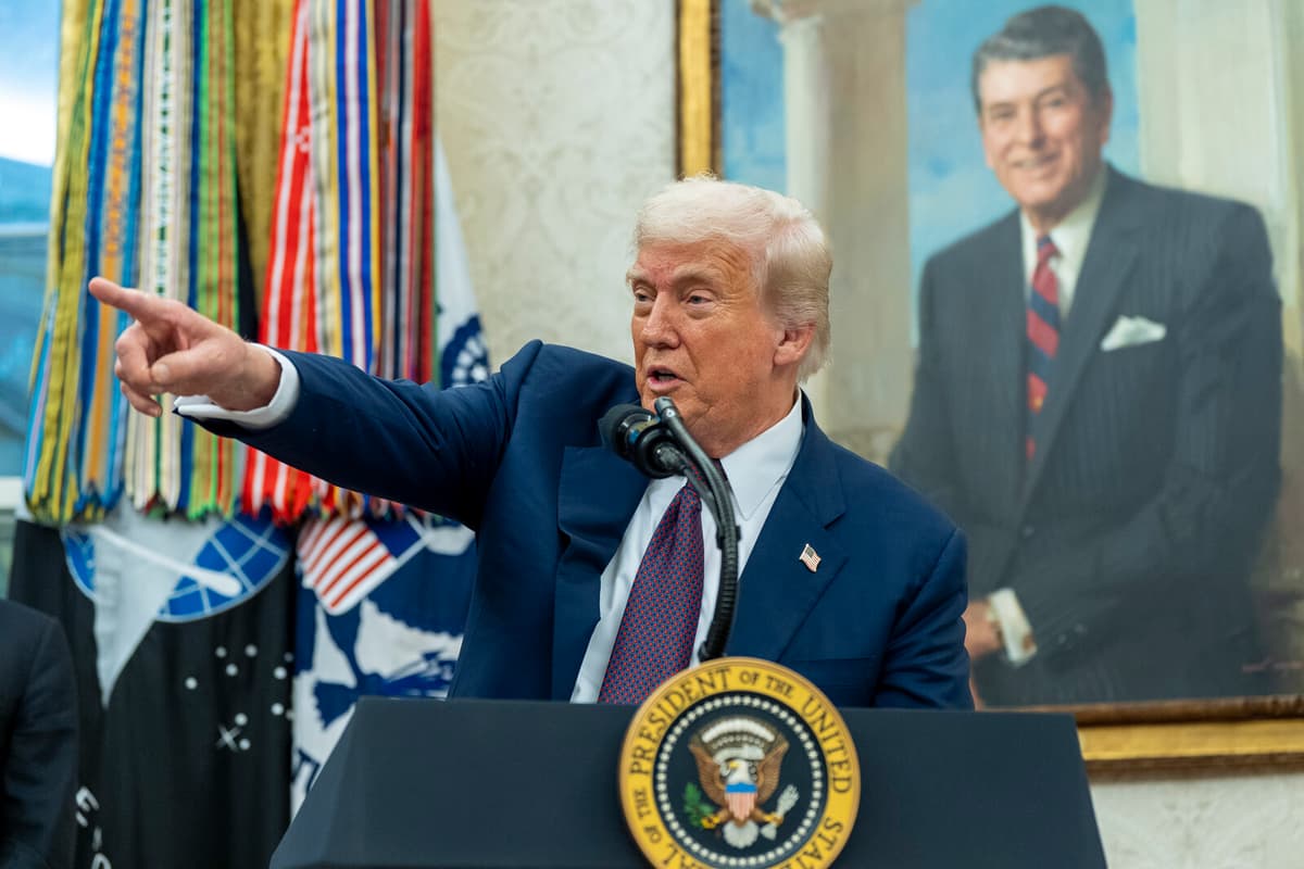 Trump's Global Tariffs Take Effect, Raising US Import Costs