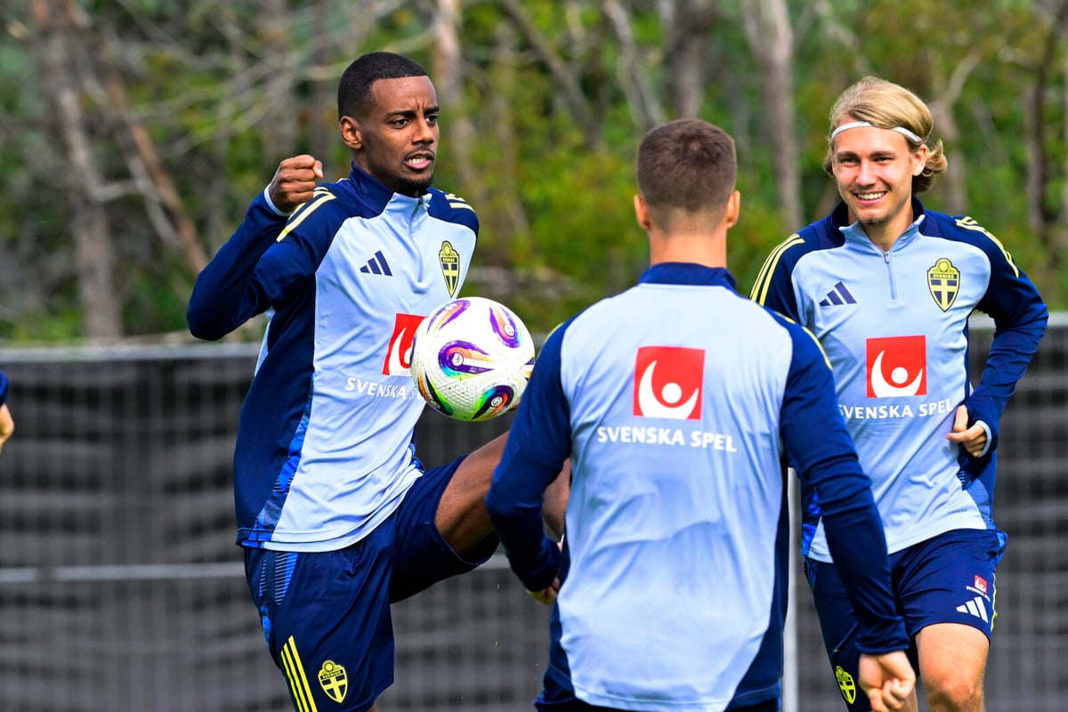 Tomasson: No Risks with Isak in World Cup Qualifier