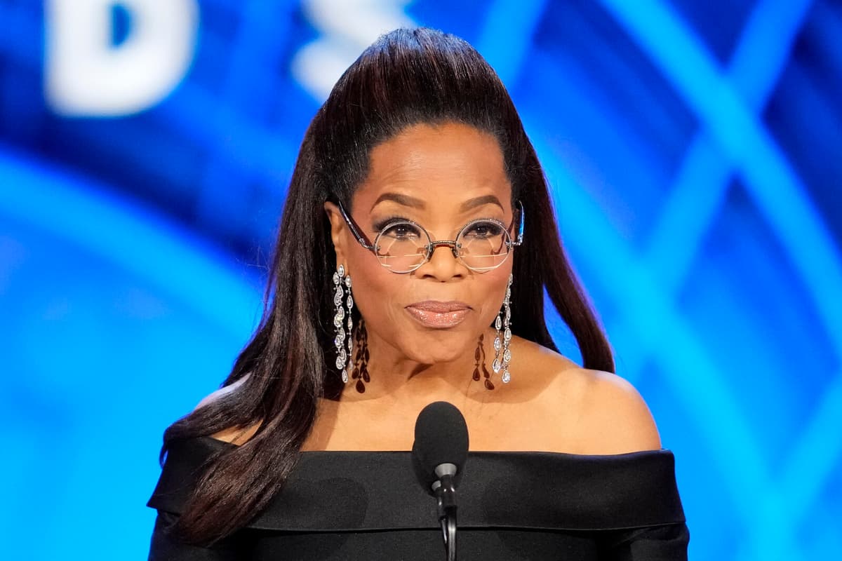 False Rumors Claim Oprah Winfrey Blocked Hawaii Tsunami Evacuation