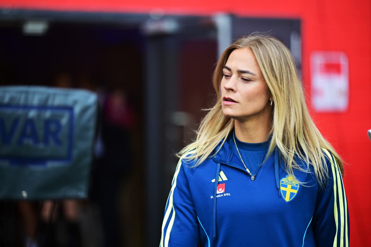 Fridolina Rolfö Joins Swedish European Championship Squad Despite Injury