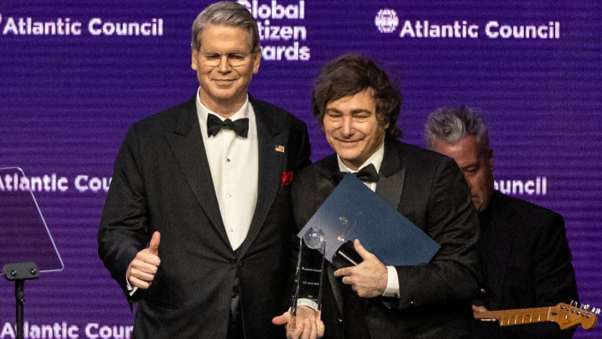 US Agrees on $20 Billion Rescue Package for Argentina's Economy