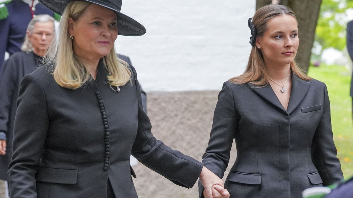 Queen Mette-Marit to Have No Official Engagements Until Next Summer After Lung Transplant