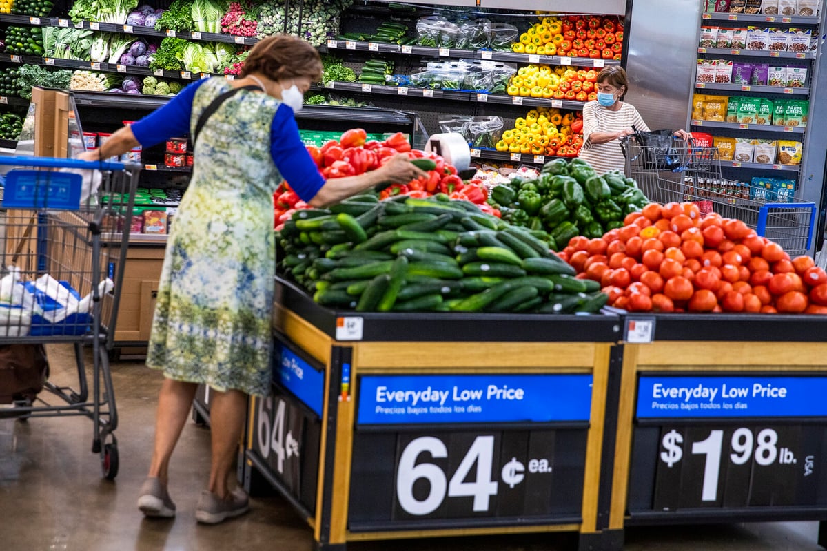 Walmart Warns Tariff War Raises Prices on Toys and Electronics