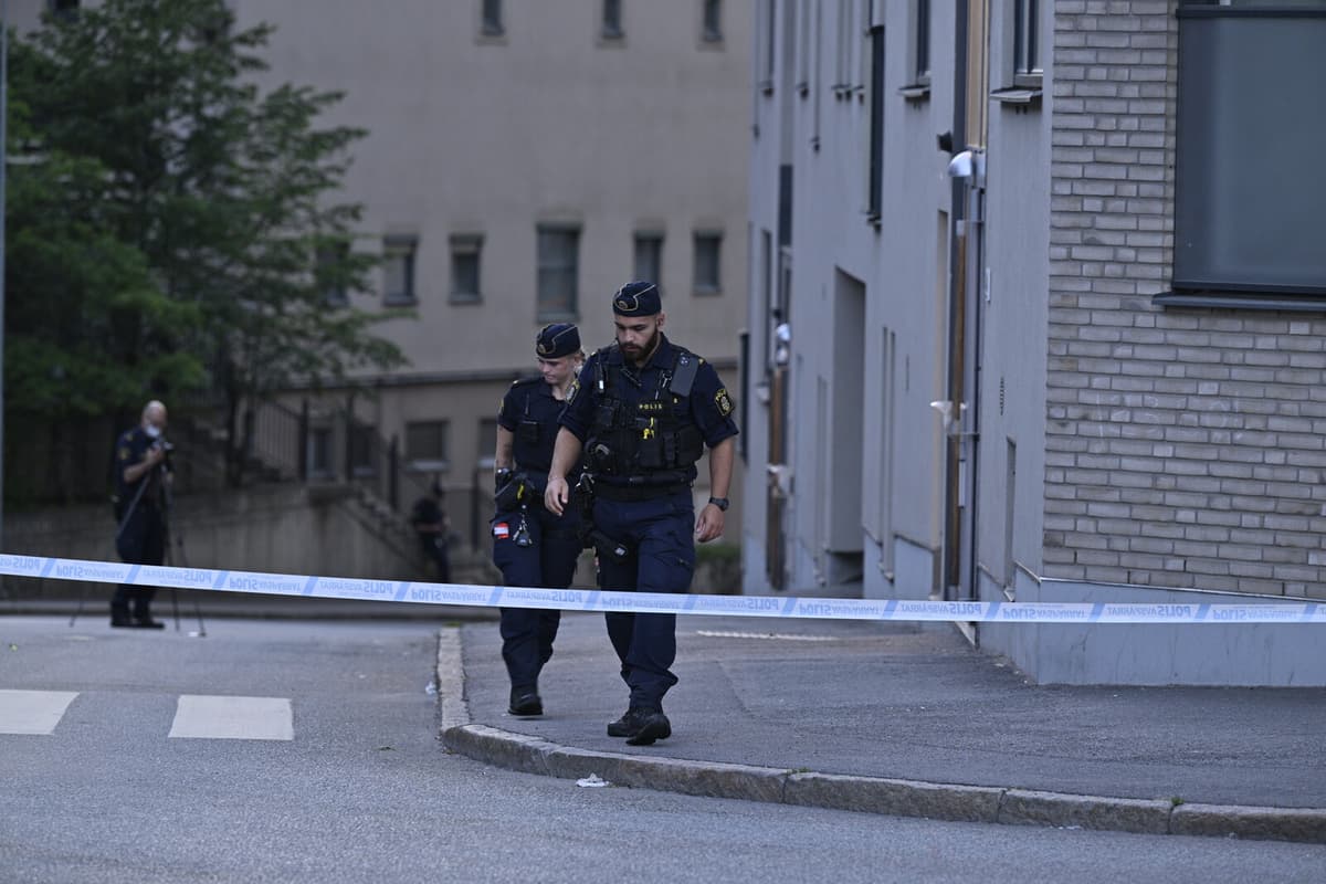 Explosion at Södertälje Apartment Building Investigated by Police