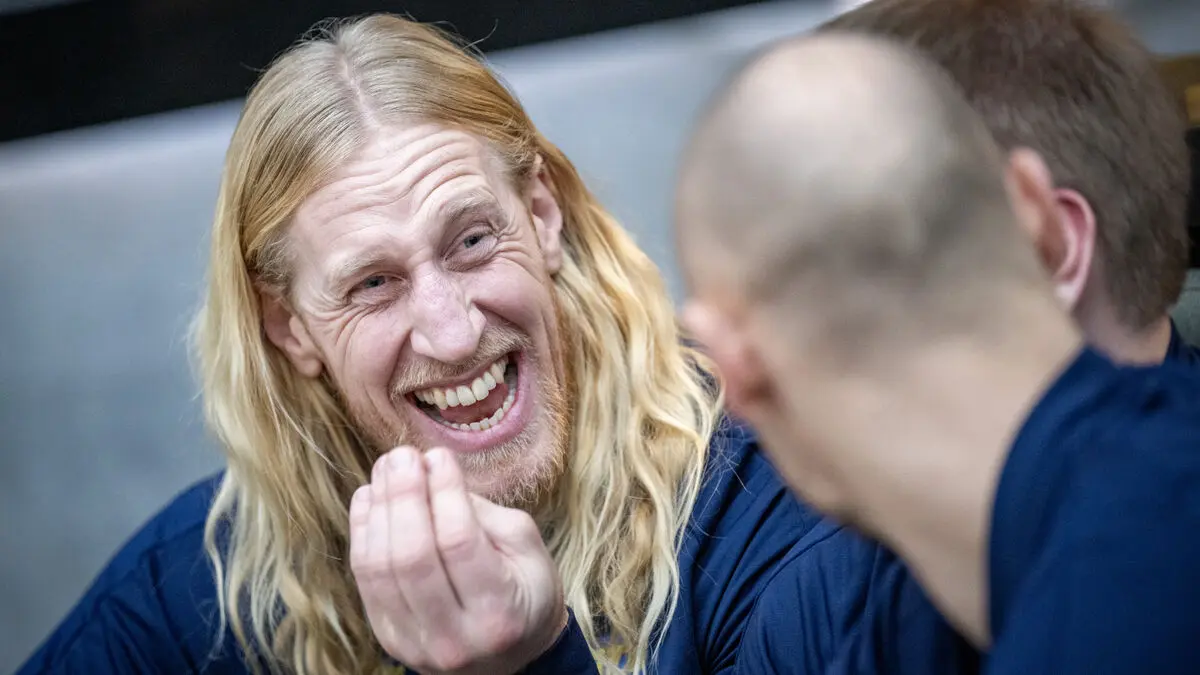 He is singled out - therefore Sweden must change balls