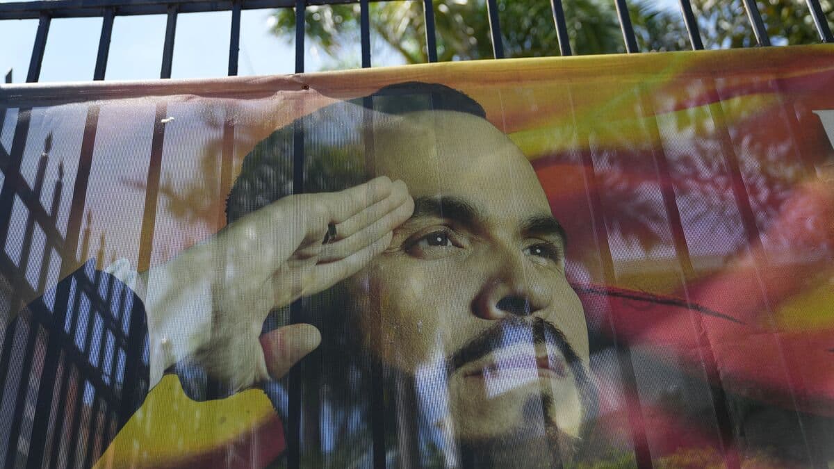 Right-wing candidate Abelardo de la Espriella wins Colombian presidential election