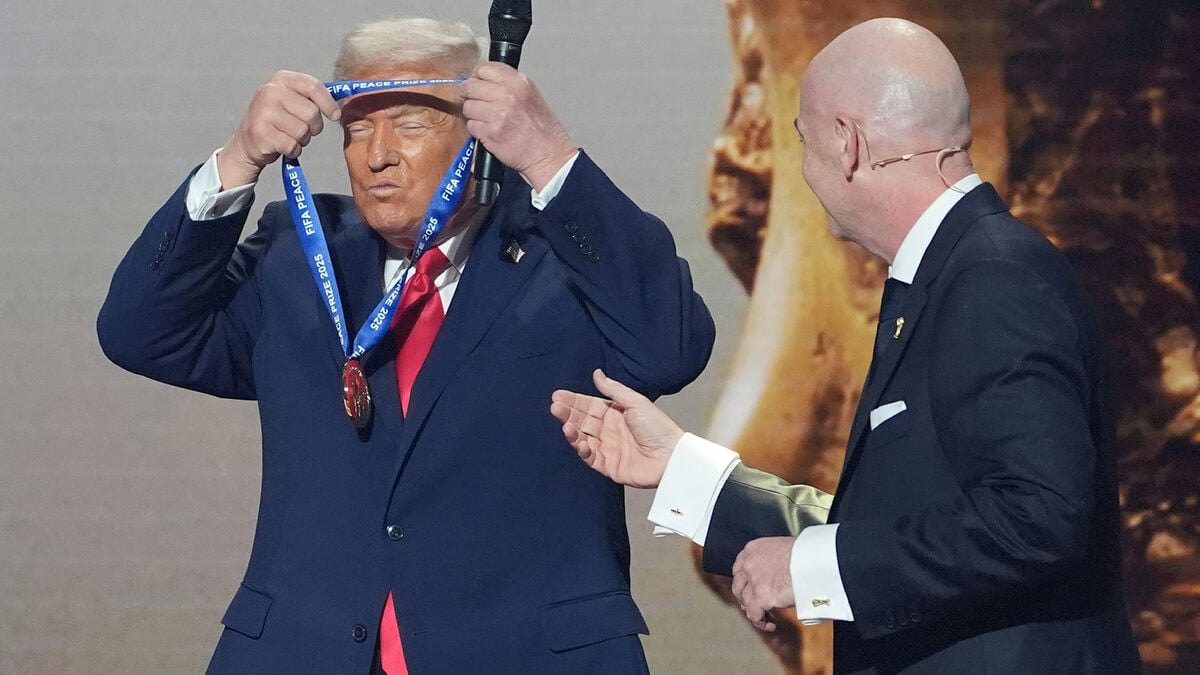 EU lawmakers call for FIFA probe into Infantino’s peace prize for Trump