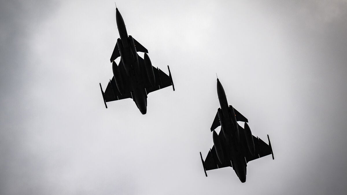 Swedish and Finnish fighter jets carried out first joint Russian aircraft identification over the Gulf of Finland