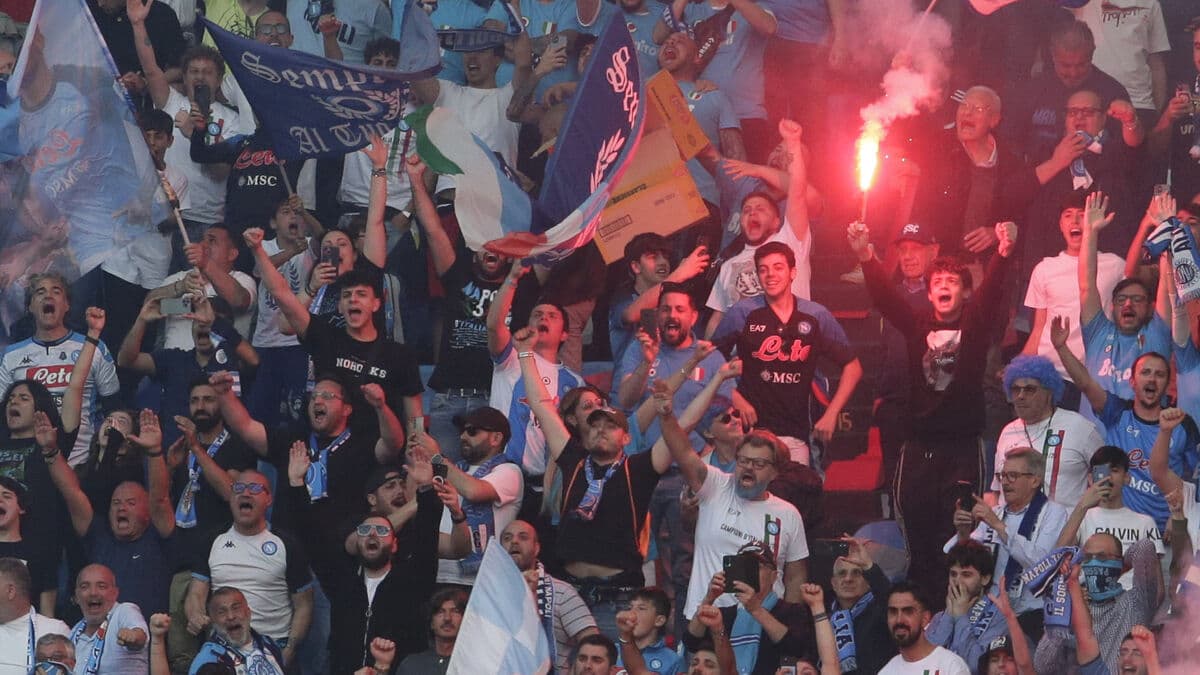 180 Fans Arrested Before Napoli vs PSV Champions League Match
