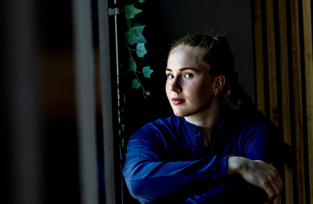 Isabelle Haak Seeks Psychological Support Amid Exhaustion Symptoms