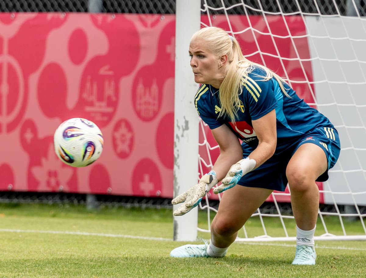 Hammarby Goalkeeper Emma Holmgren Sidelined Indefinitely Due to Injury
