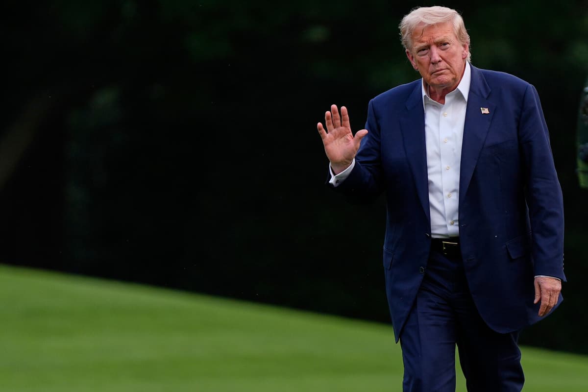 Trump Warns India of 25% Tariffs Starting August 1