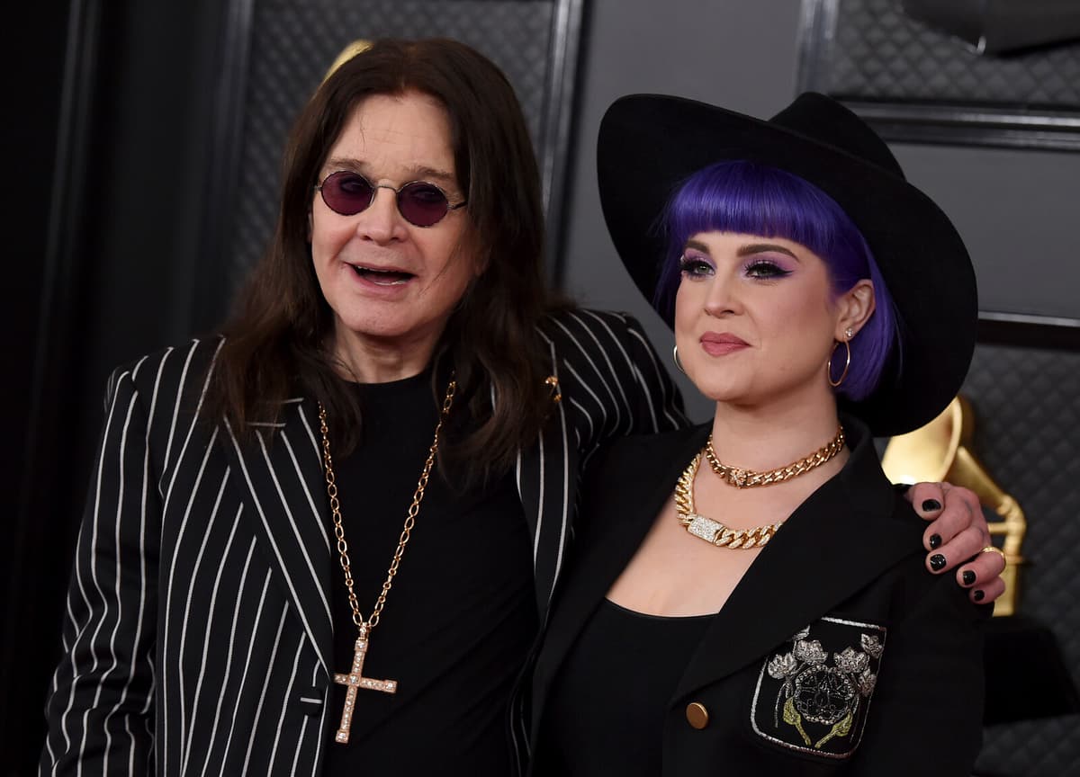 Kelly Osbourne Mourns Father Ozzy Osbourne's Passing at 76