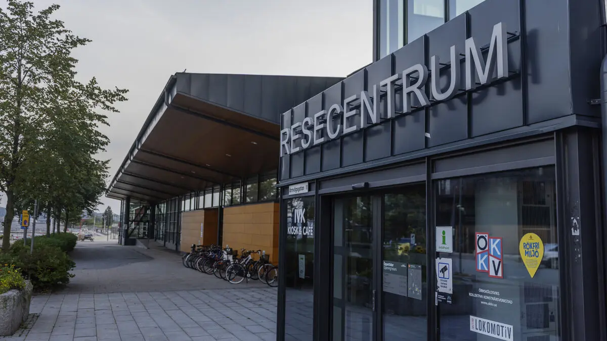 Pedophile Hunter Jailed for Secretly Filming Schoolgirls in Sweden